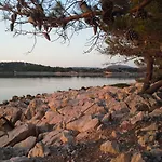 Fisherman's House Mladen *