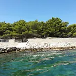 Holiday home Fisherman's House Mladen Murter