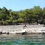 Fisherman's House Mladen * Murter